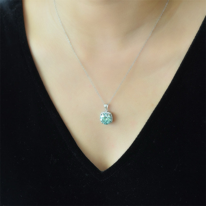 Silver Pendant Necklace