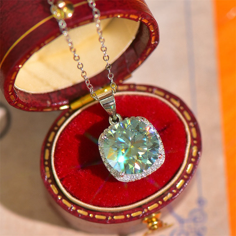 Silver Pendant Necklace