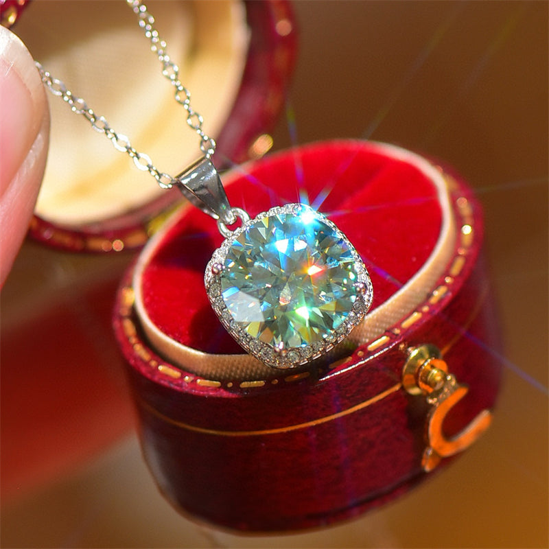 Silver Pendant Necklace